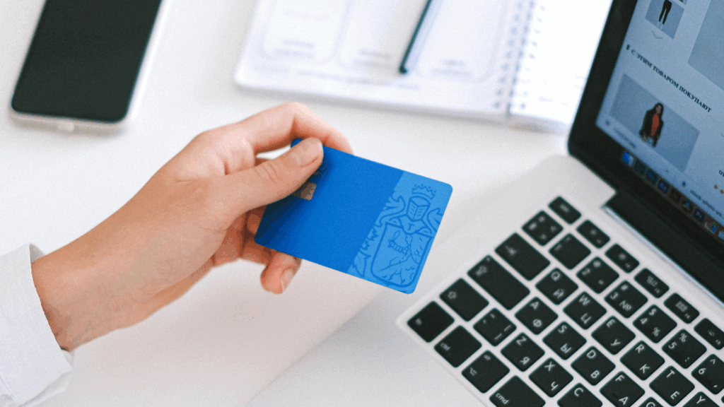 Mejorando la eficiencia de los agentes de FINOM en un 90% en 3 meses